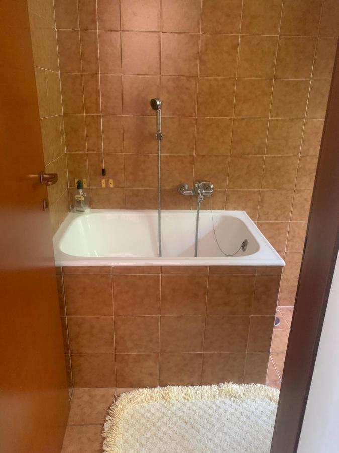 Green Apartment Albavilla エクステリア 写真