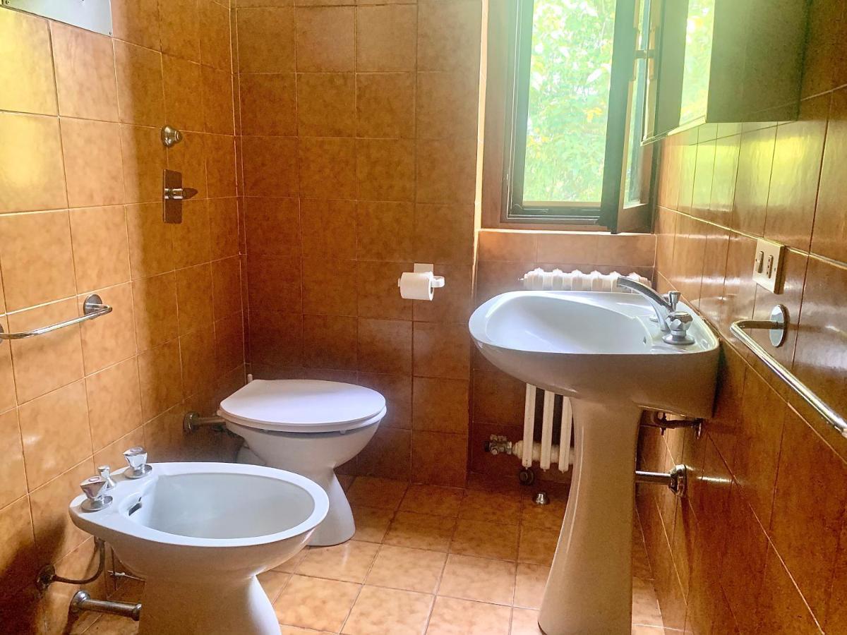 Green Apartment Albavilla エクステリア 写真